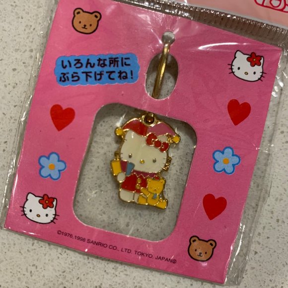 RARE CUTE VINTAGE 1998 HELLO KITTY JESTER CHARM - Picture 6 of 6
